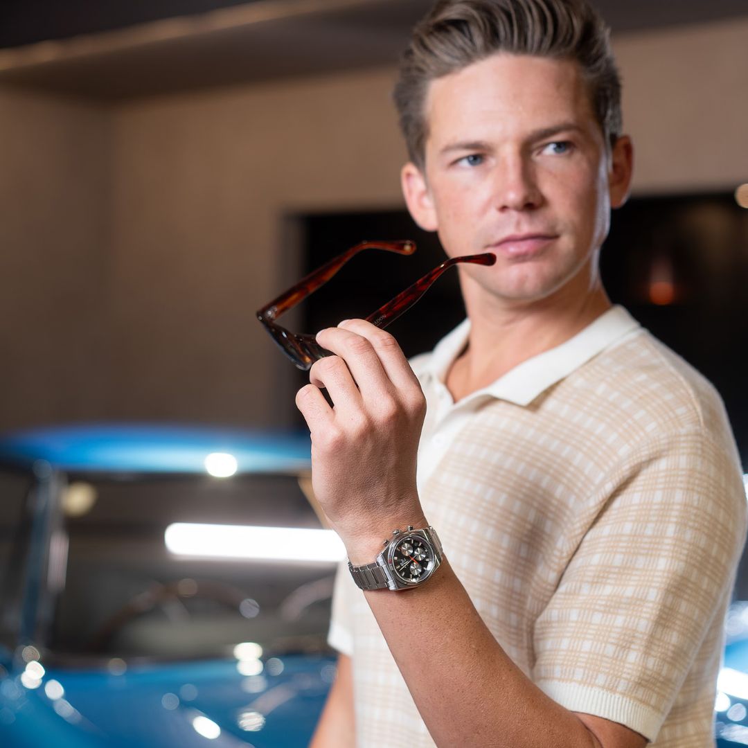 Casio Edifice Chronograph EFB-730D-1AVUEF miesten kronografi-rannekello