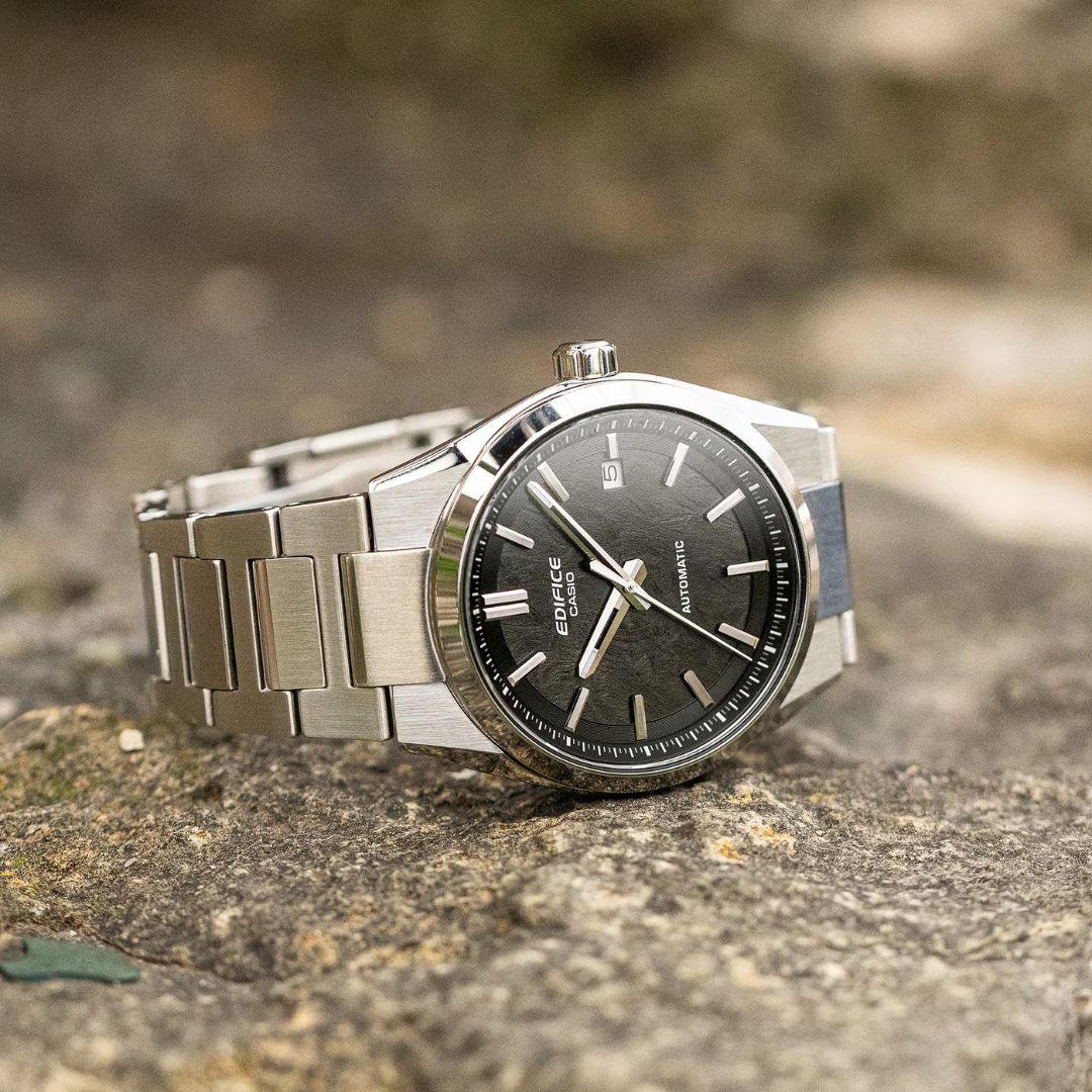 Casio Edifice EFK-110D-1AER Automatic rannekello, musta kellotaulu