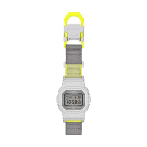 Casio G-Shock DW-5600MNC-7A8ER digitaalinen rannekello harmaalla kangasrannekkeella