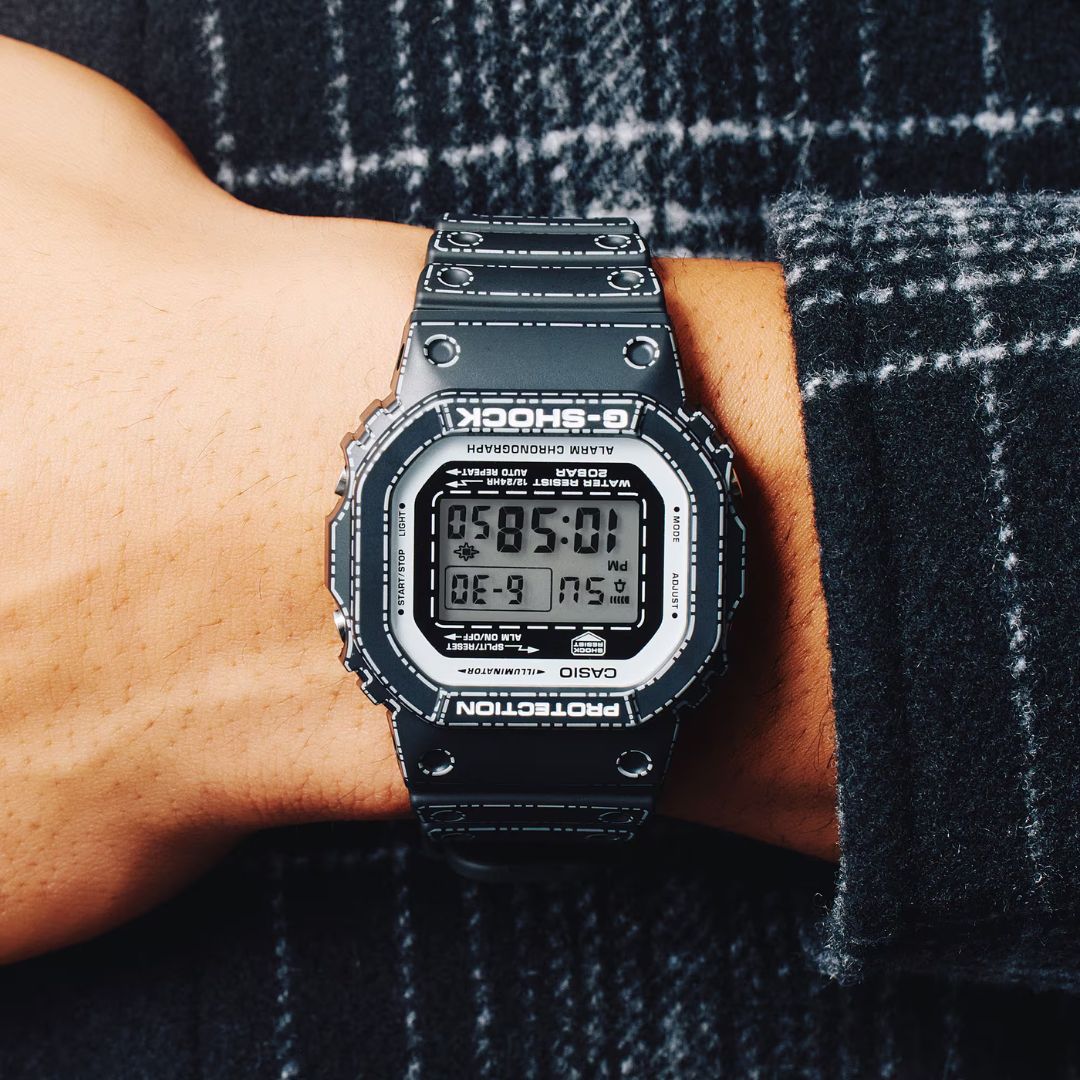 Casio G-Shock DW-5600RGM-1ER musta rannekello origami-kuvioinnilla
