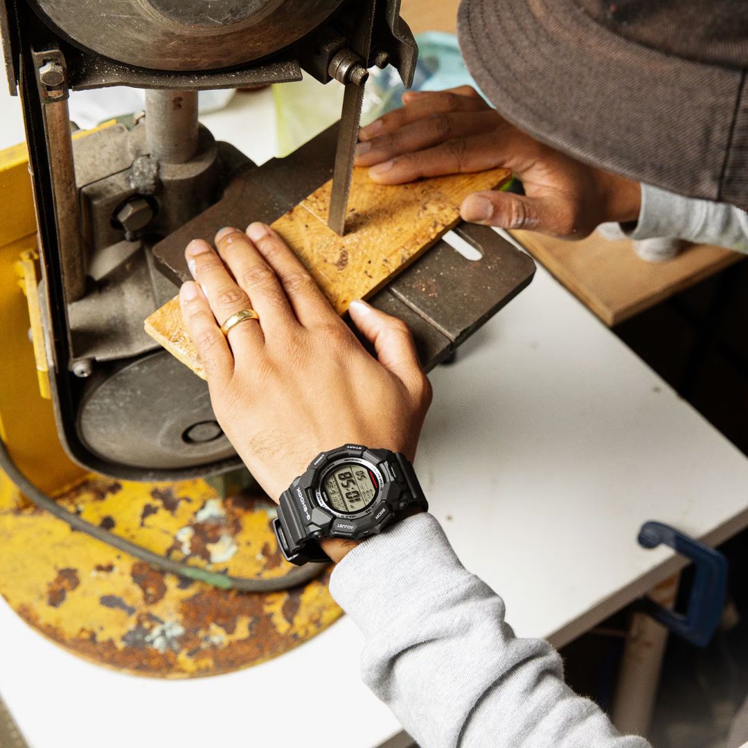 Casio G-Shock GD-010-1ER rannekello miesten, mustassa värissä