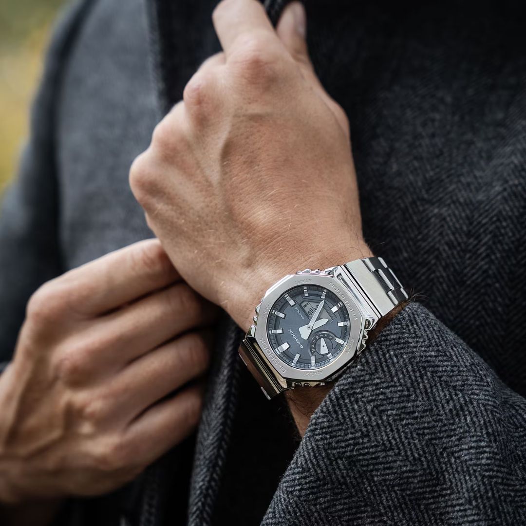 Casio G-Shock GM-2110D-8AER miesten rannekello