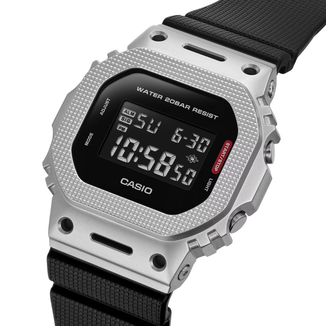 Casio G-Shock GM-5600M-1ER miesten digitaalinen rannekello