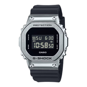 Casio G-Shock GM-5600U-1ER rannekello