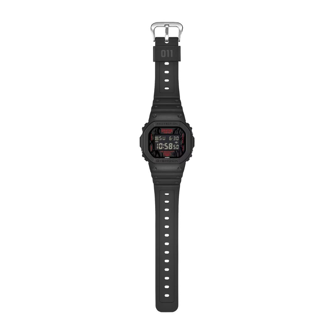 Casio G-Shock x Stranger Things DW-5600STT-1ER rannekello, musta ranneke