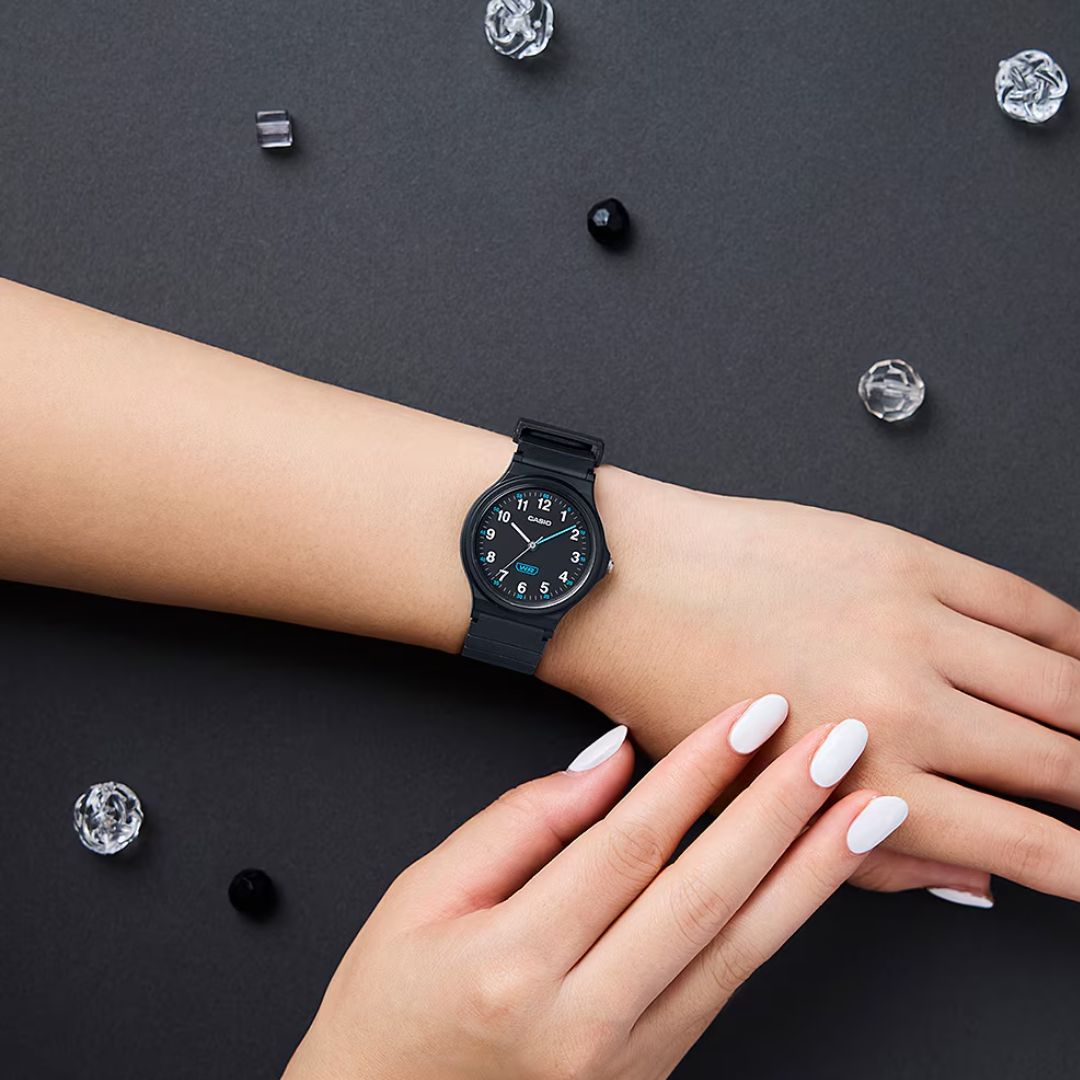 Casio LQ-24B-1BEF naisten rannekello