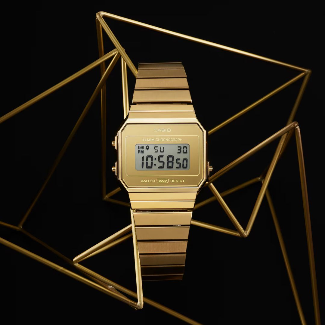 Casio Vintage A700WEVG-9AEF rannekello, kultainen ranneke ja kuori
