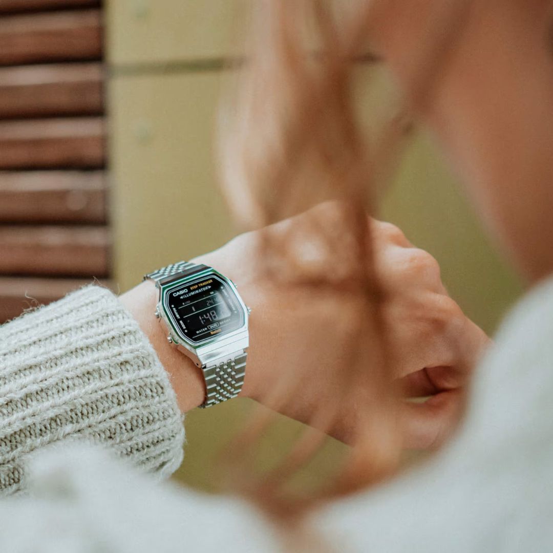 Casio Vintage ABL-100WE-1BEF rannekello askelmittarilla