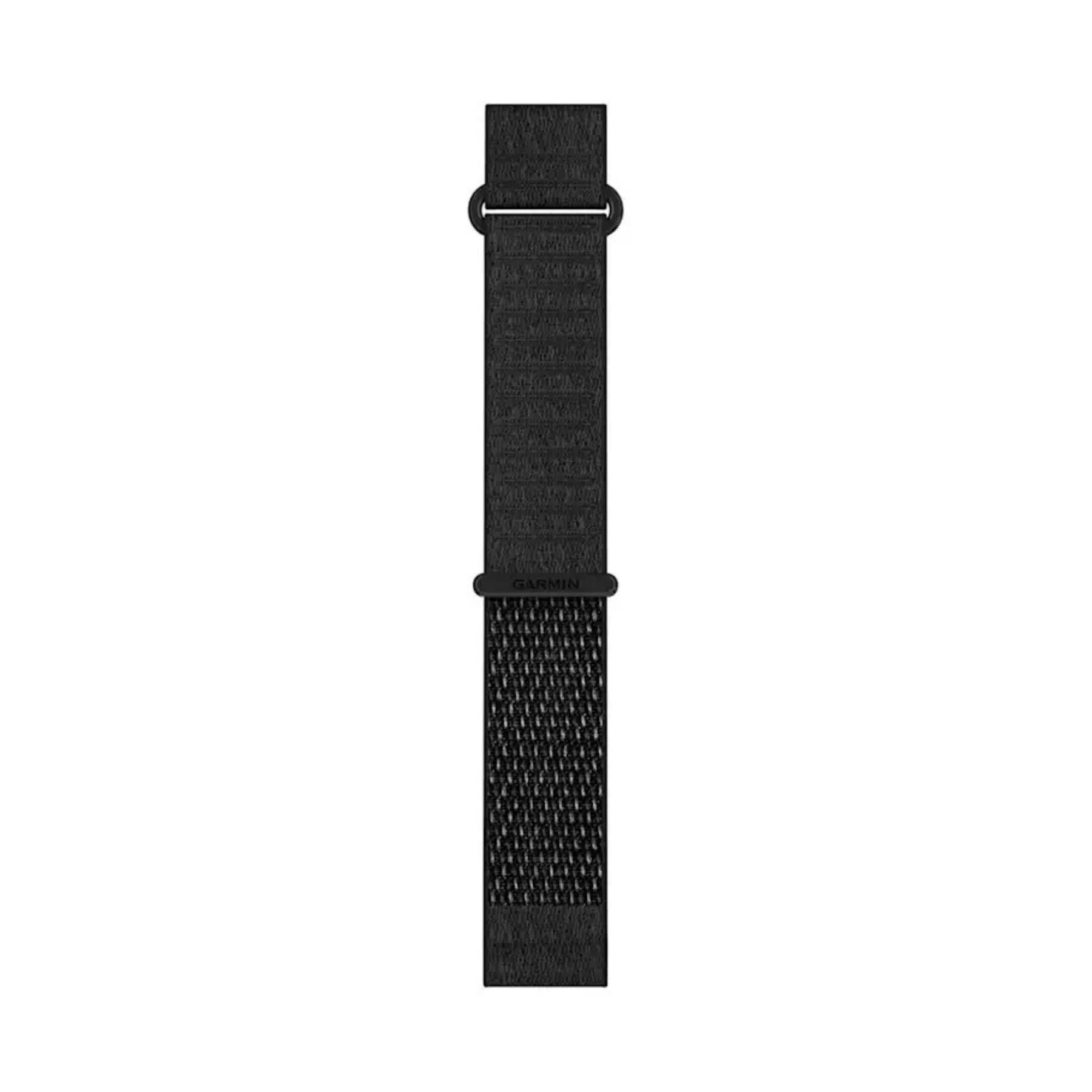 Garminin musta lyhyt tekstiiliranneke älykelloon, QuickFit-kiinnitys ja metallinen solki näkyvät edestä päin