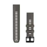 Garminin kivenharmaa QuickFit silikoniranneke, hopeanharmaat yksityiskohdat ja musta solki