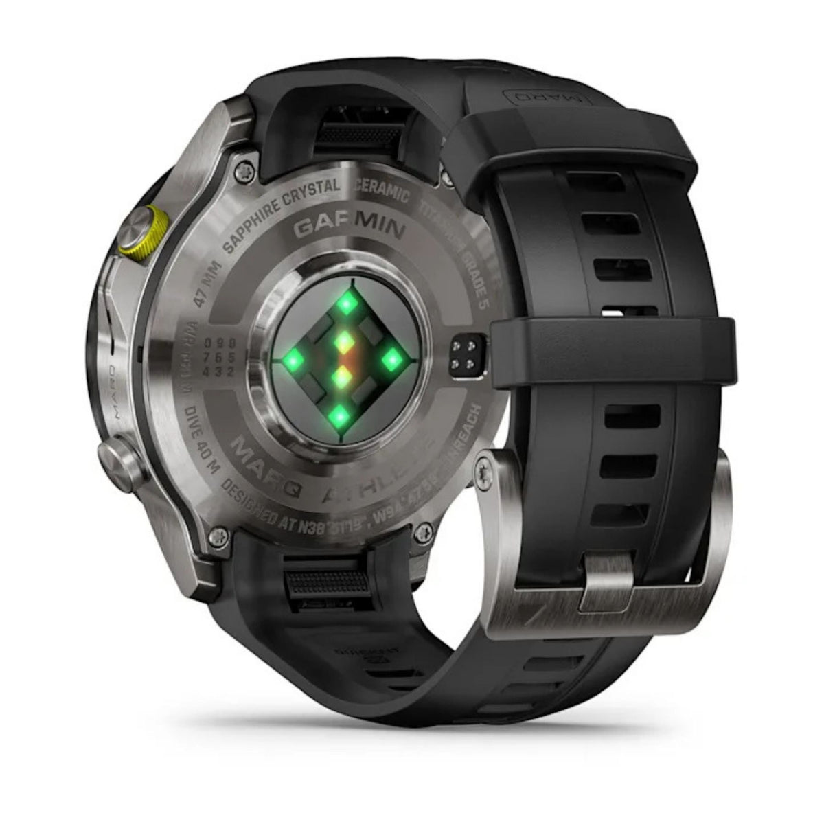 Garmin MARQ Gen 3 Athlete -älykellon takapuoli, musta silikoniranneke ja vihreänä hohtava optinen sykesensori titaanirungossa