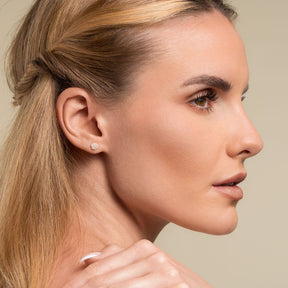 Kultaiset tähtikorvakorut zirkoniakivillä, 14K keltakulta