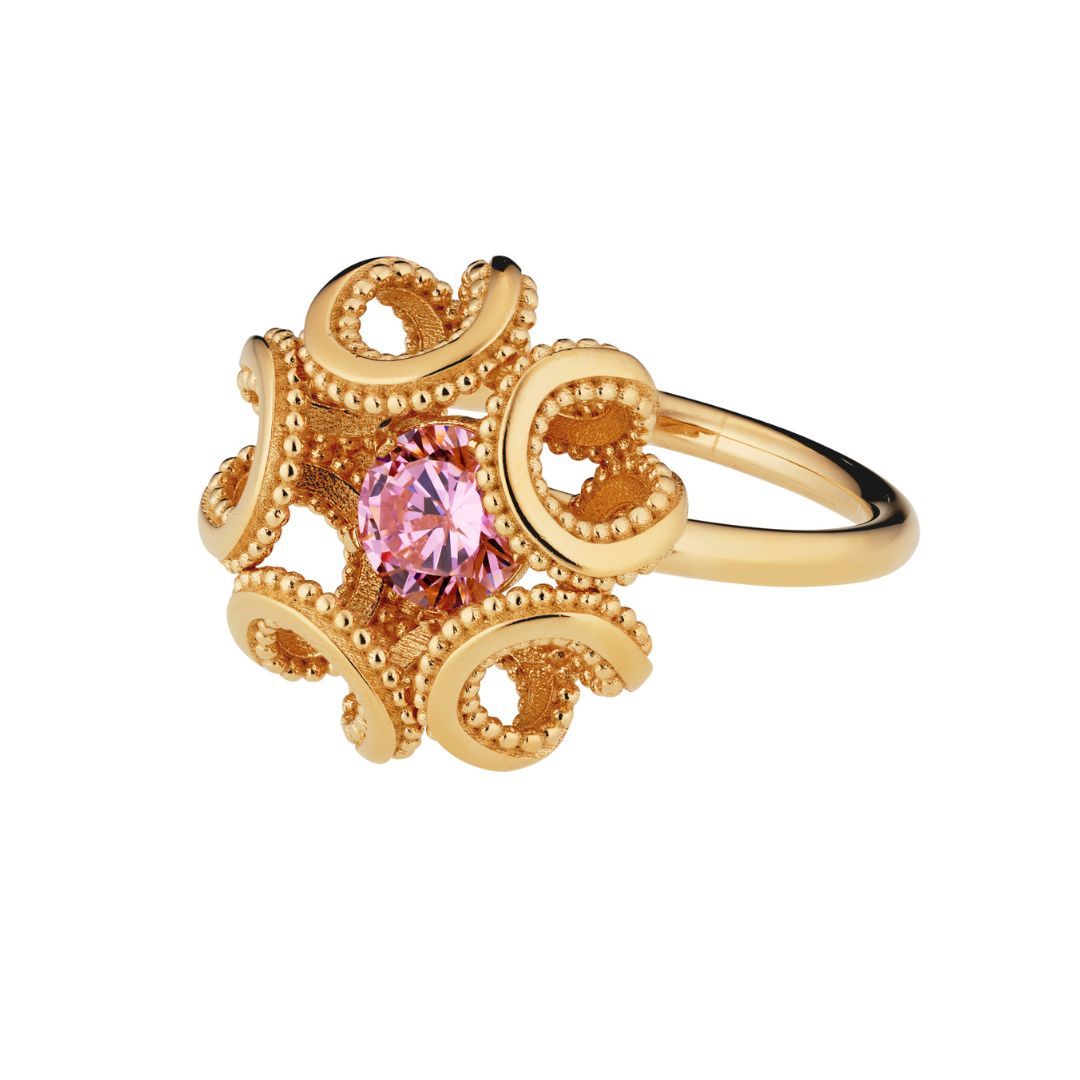 Lumoava Alma sormus pinkillä zirkonilla, keltakullattua hopeaa