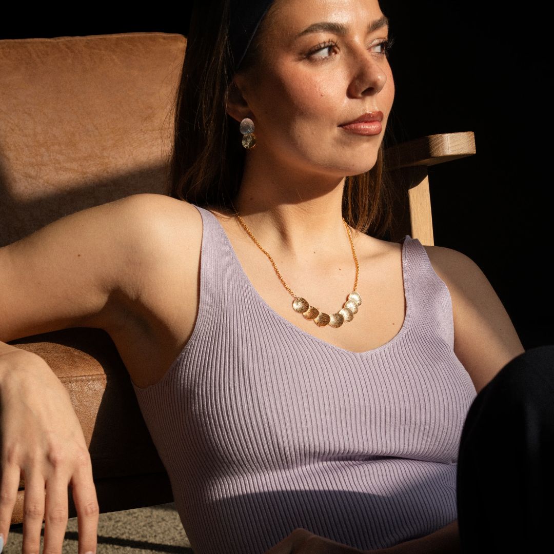 Lumoava Lily kaulakoru, keltakullattua hopeaa