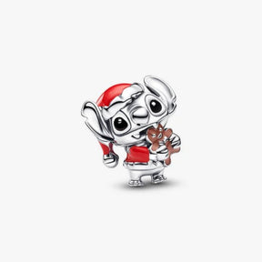 Pandora hopeinen Disney Stitch Holiday hela, jossa joulutontuksi pukeutunut Stitch pitelee pientä piparkakkua