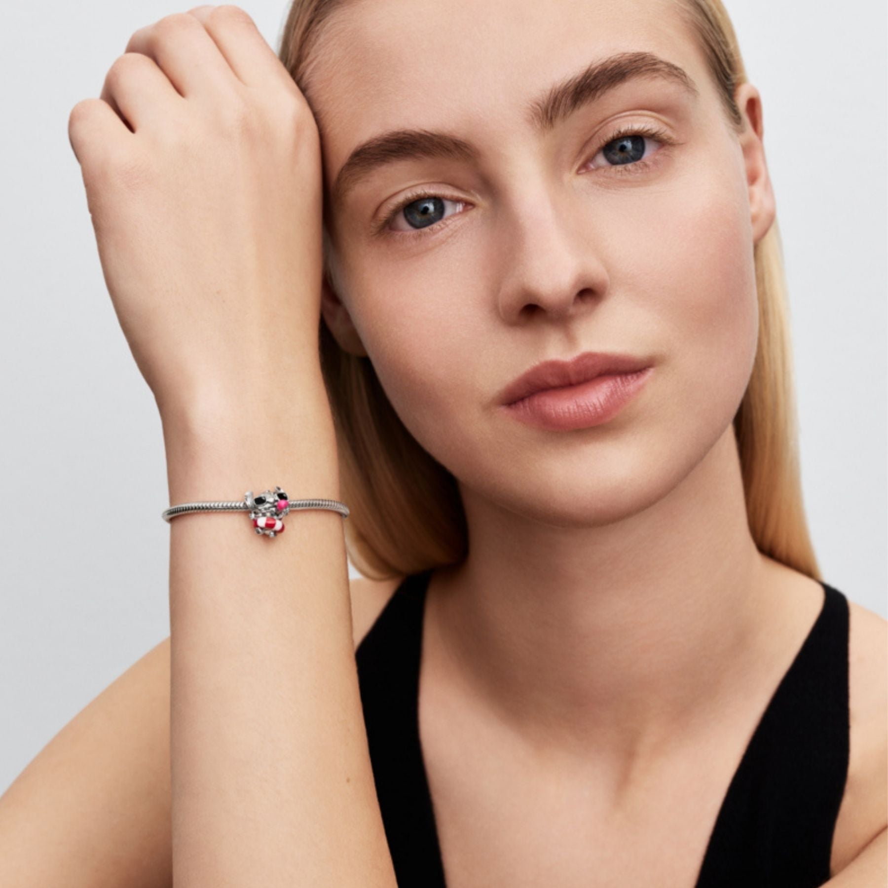 Pandora Disney Stitch Summer Fun hela, hopeaa, 794642C01