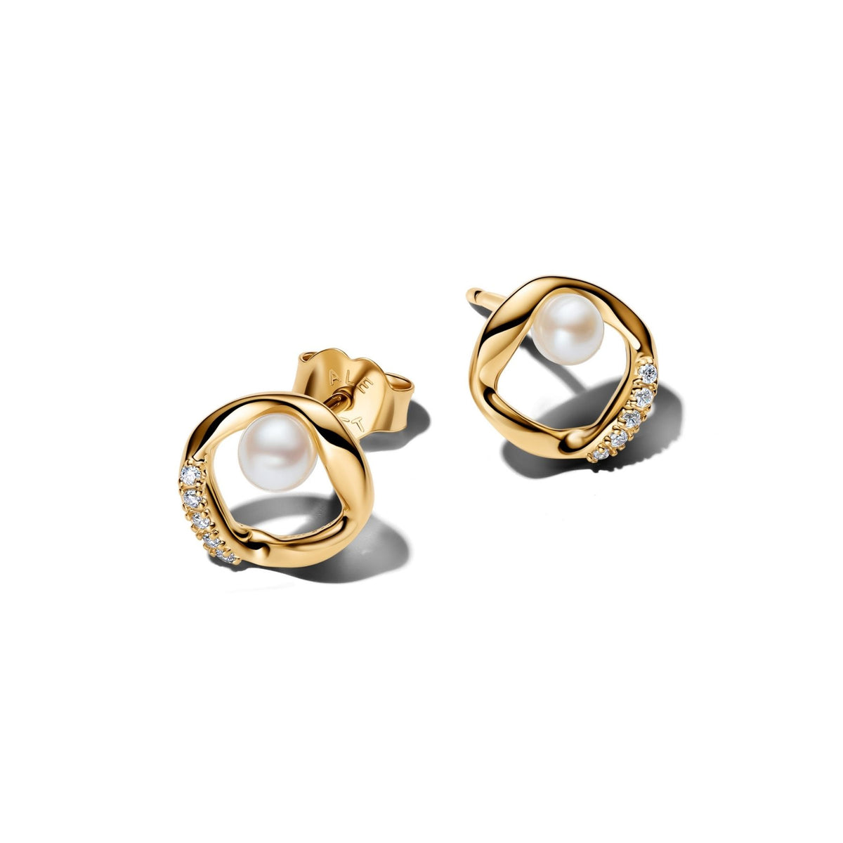 Pandora Essence Organically Shaped Pavé Circle & Freshwater Cultured Pearl korvakorut, kullattu, 264662C01