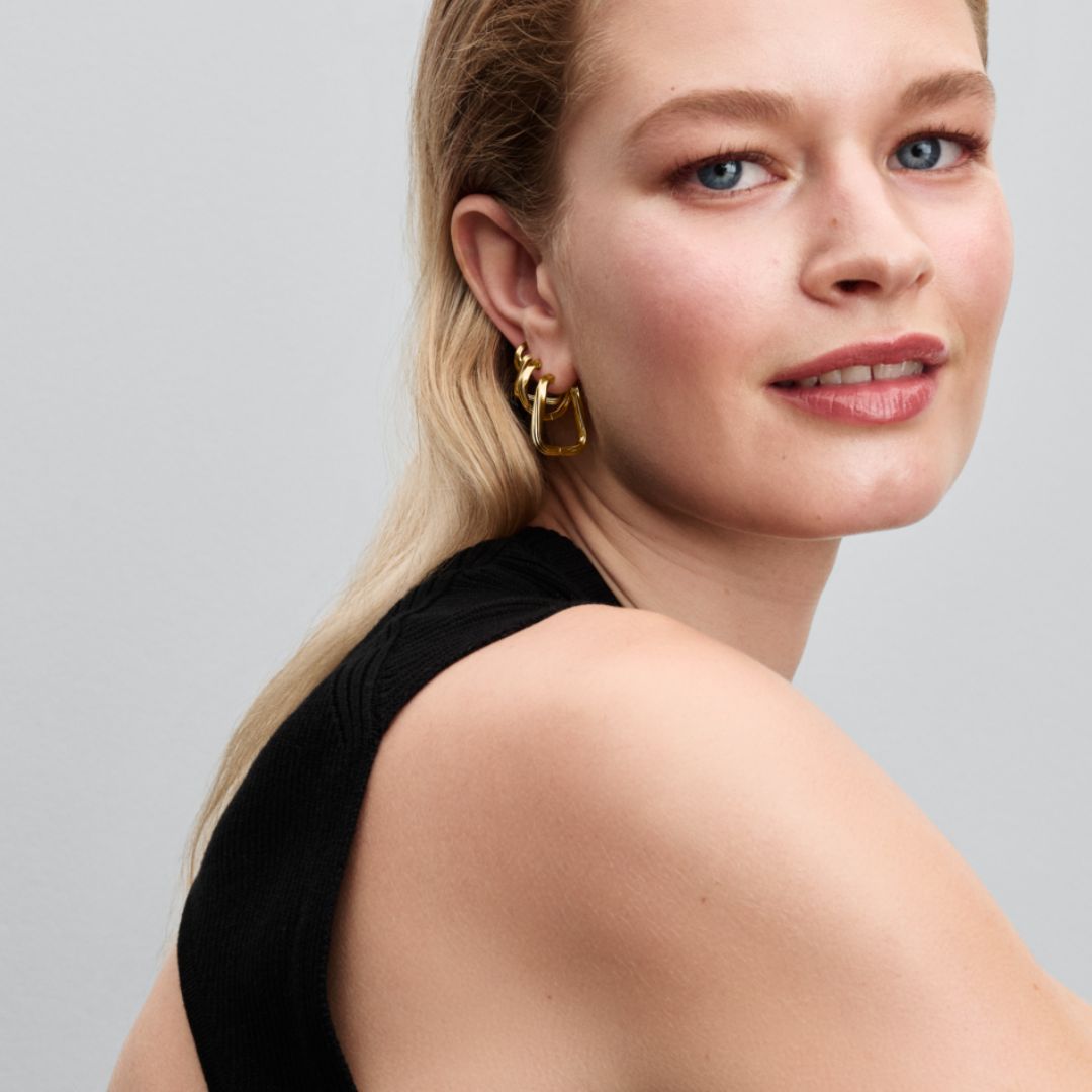 Pandora Essence Twisted Huggie rengaskorvakorut, keltakullattu, 263871C00