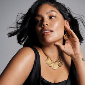 Pandora ME Crossing Arrows Oversized Medallion hela, keltakullattu, 764084C01