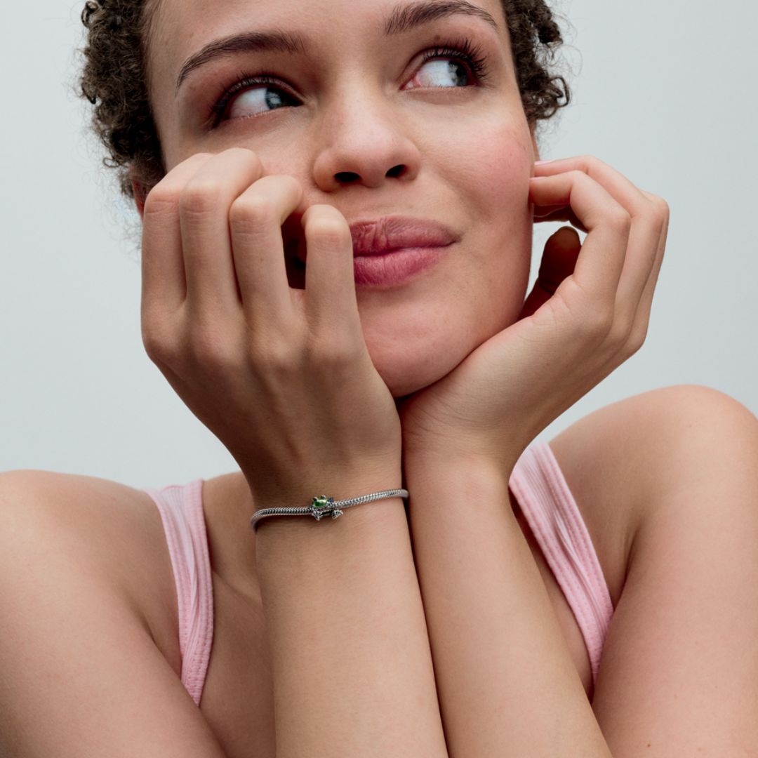 Pandora Moments Climbing Frog hela, hopea, 793342C01