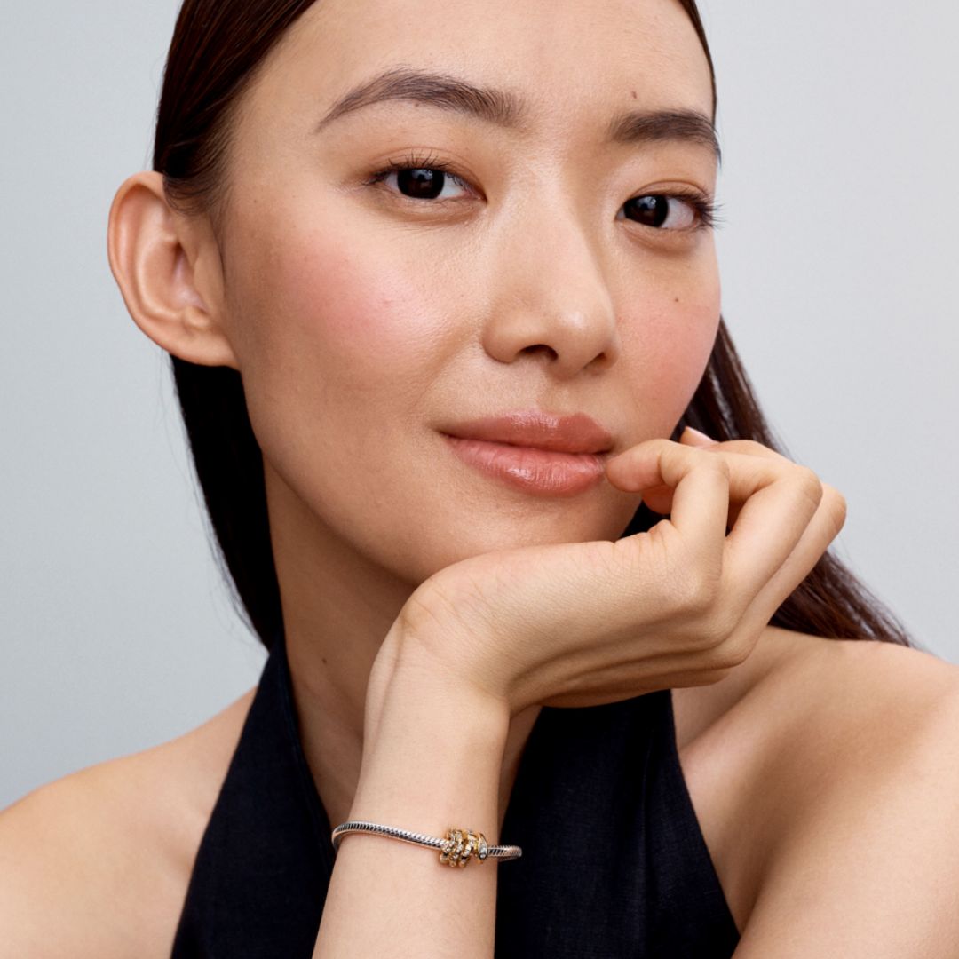 Pandora Moments Curled Snake hela, keltakullattu, 763618C01