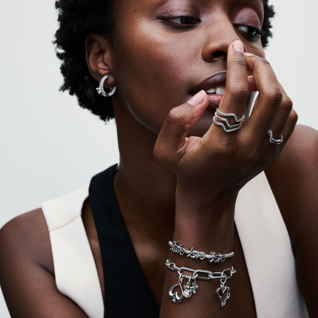 Pandora Moments Handwritten Love hela, hopea, 793055C00