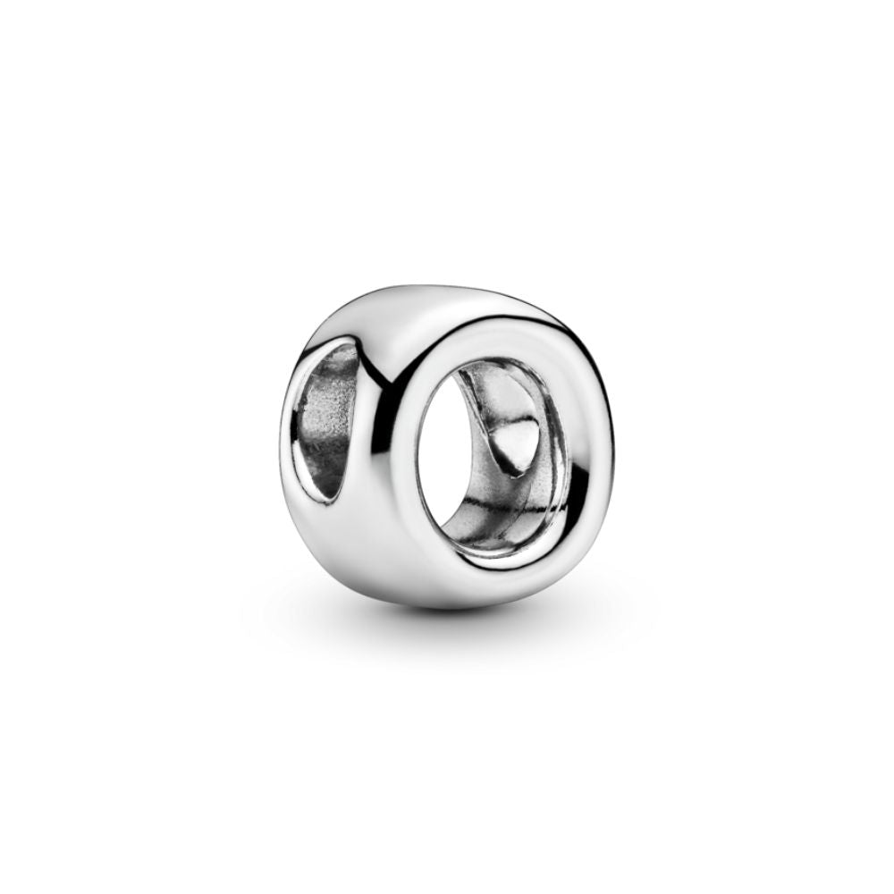 Pandora Moments Letter kirjainhela O