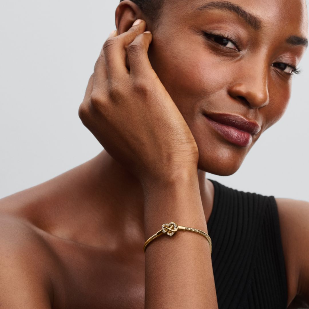 Pandora Moments Sparkling Infinity Heart Clasp Snake Chain rannekoru, keltakullattu, 563758C01