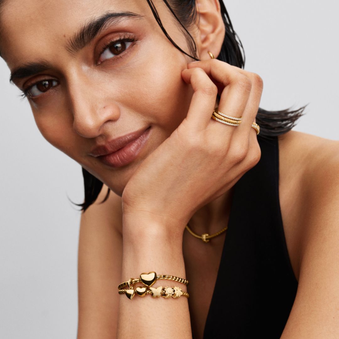 Pandora Moments Textured Clover mini hela, keltakullattu, 764047C00