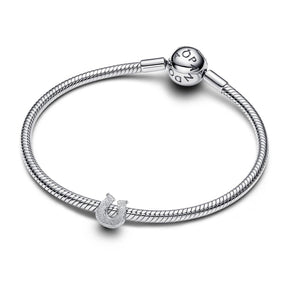Pandora Moments Textured Horseshoe mini hela, hopea, 794056C00