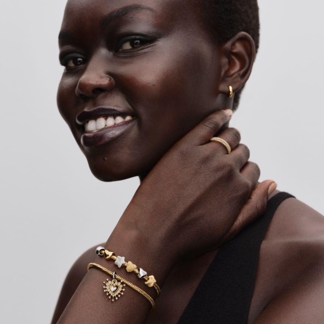 Pandora Moments Textured Star mini hela, keltakullattu, 764050C00