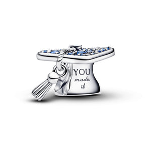 Pandora Sparkling Blue 2026 Graduation Cap hela, hopea, 794461C01
