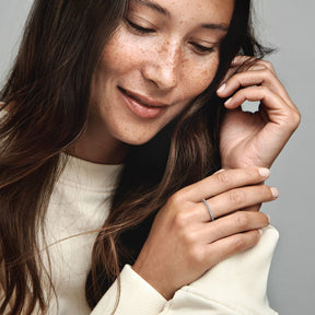 Pandora Timeless Sparkling Band sormus, hopea, 192999C01