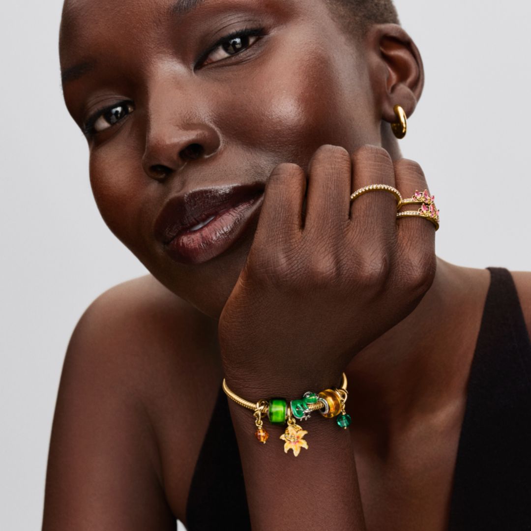 Pandora Timeless Sparkling Band sormus, keltakullattu, 162999C01