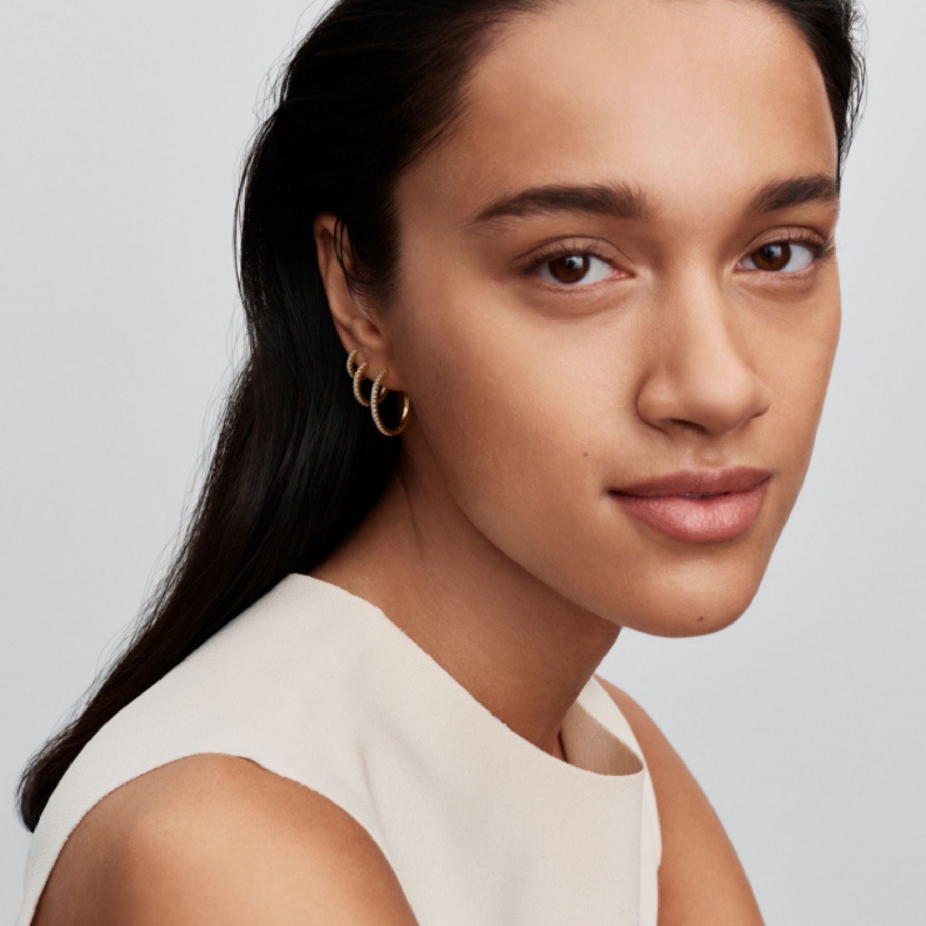 Pandora Timeless Sparkling Hoop rengaskorvakorut, kullattu, 264652C01