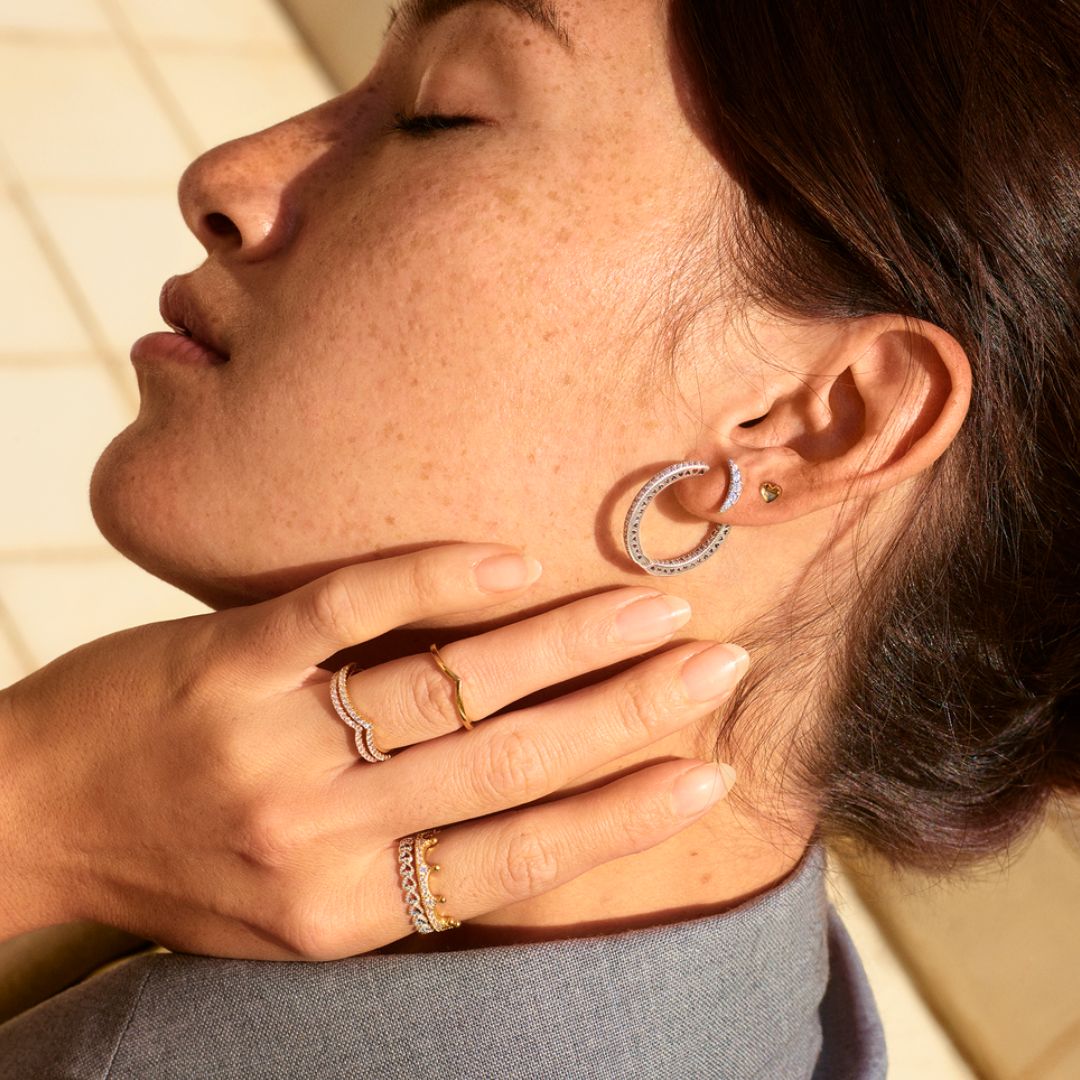 Pandora Timeless Sparkling Wishbone sormus, keltakullattu, 168758C01