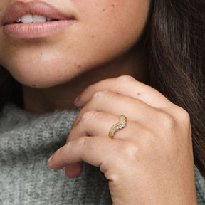 Pandora Timeless Wish Tiara sormus, keltakullattu, 167736C01