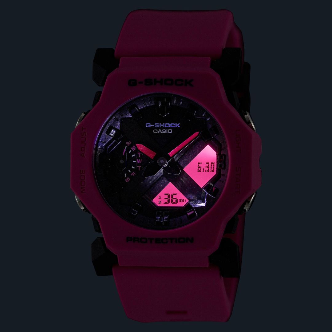 Pinkki Casio G-Shock GA-2300-4AER rannekello mustalla kellotaululla