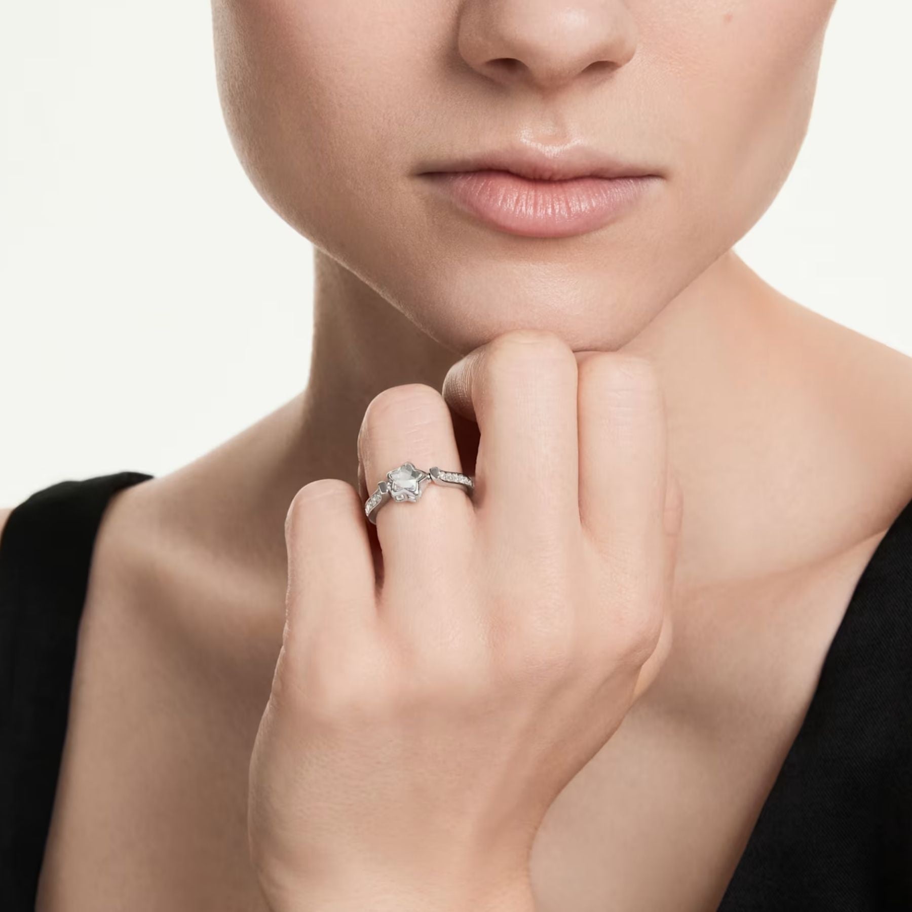 Swarovski Chroma sormus, vaalea metalli ja kirkkaat kristallit, 5754173