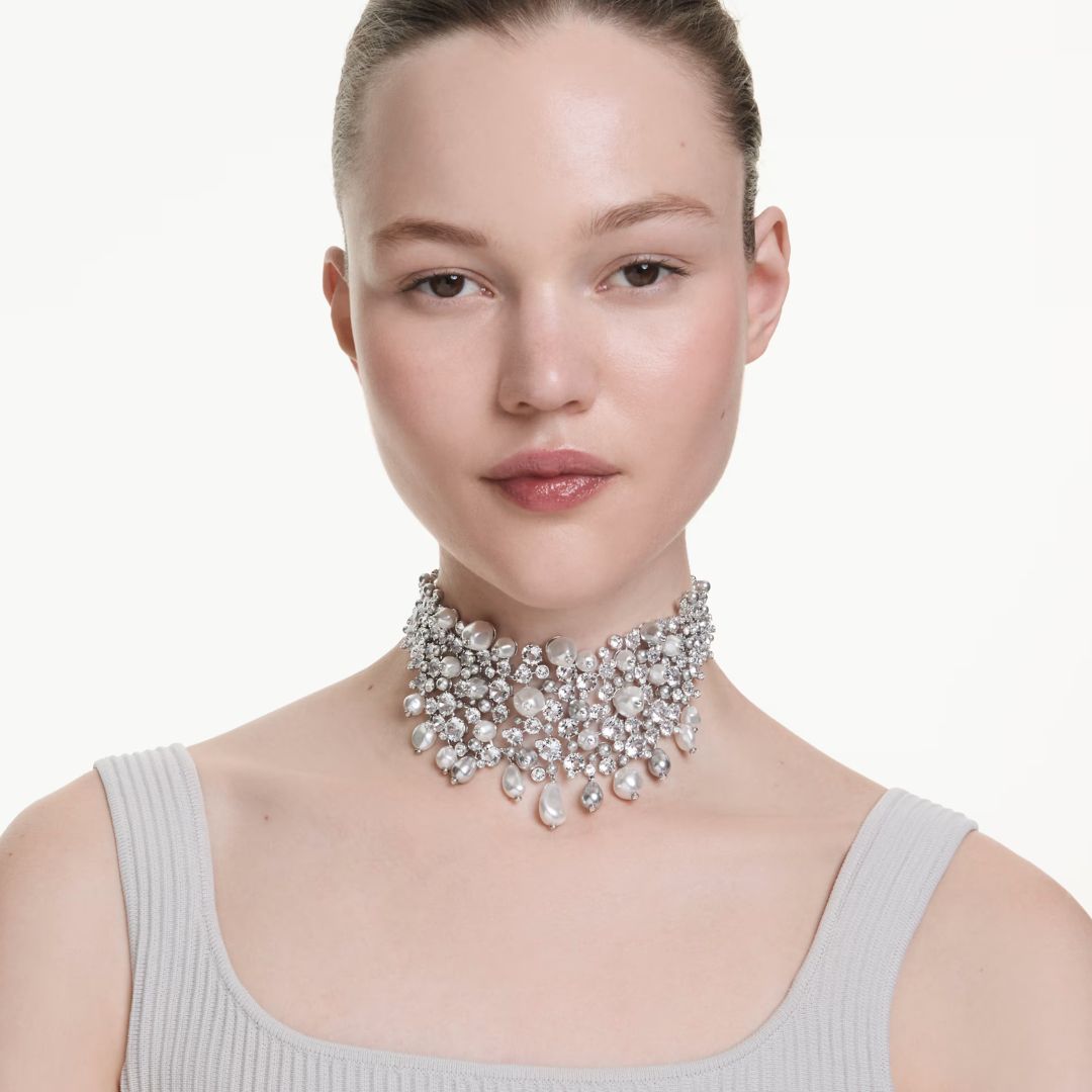Swarovski Constella choker kaulakoru, vaalea metalli, kirkkaat kristallit ja valkoiset helmet 5722471