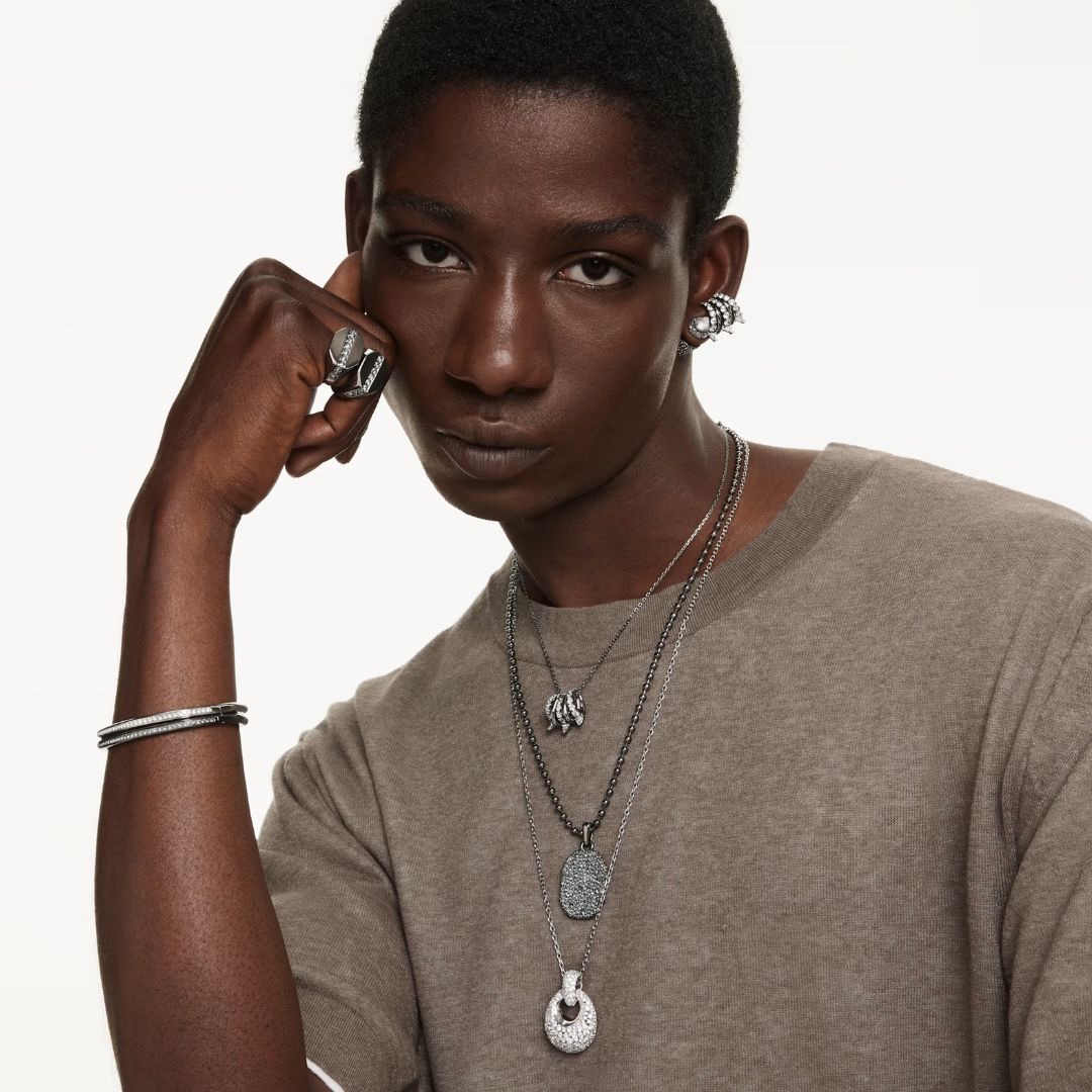 Swarovski Dextera riipus, tumma metalli ja mustat kristallit 5724595