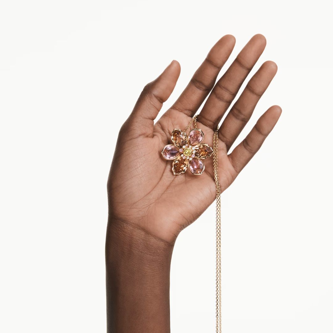 Swarovski Idyllia riipus ja rintakoru, keltakullanväri ja eriväriset kristallit 5735227