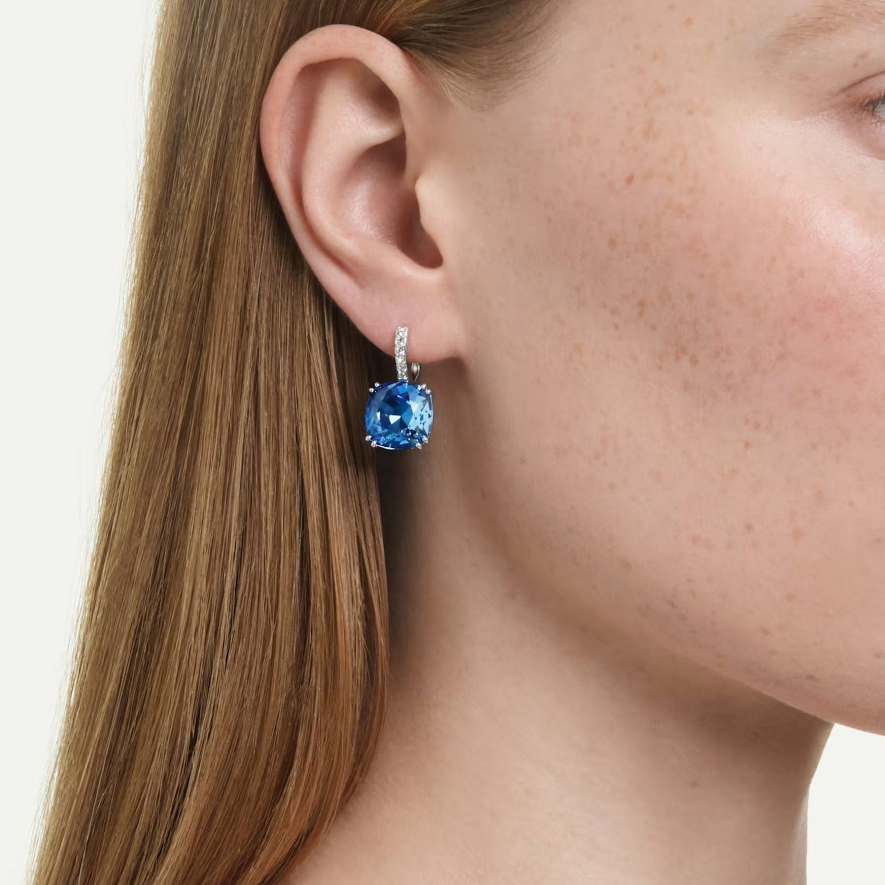 Swarovski Millenia korvakorut, vaalea metalli ja siniset kristallit, 5756150