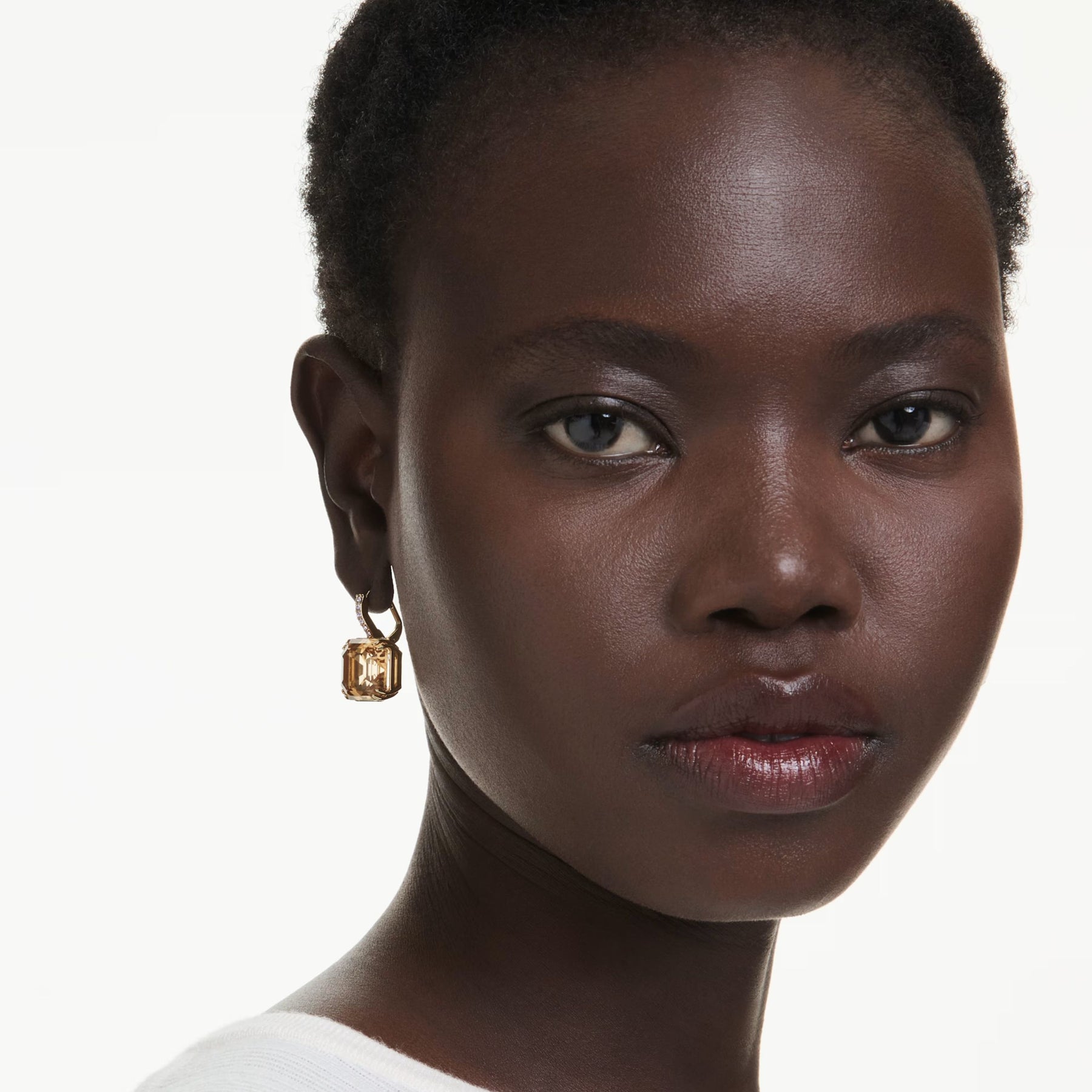 Swarovski Millenia korvakorut, keltakullanväri ja ruskeat kristallit, 5725744