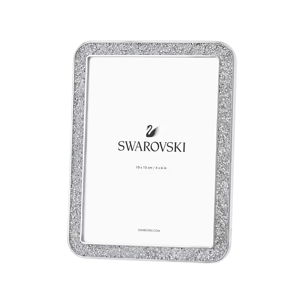 Hopeanvärinen Swarovski-kehys 10 x 15 cm koolle, pyöristetyt reunat ja säihkyvä kristallikoristelu.