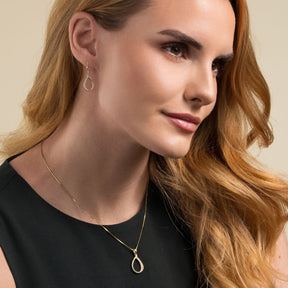 Vittoria pisarakorvakorut zirkoneilla, keltakultaa