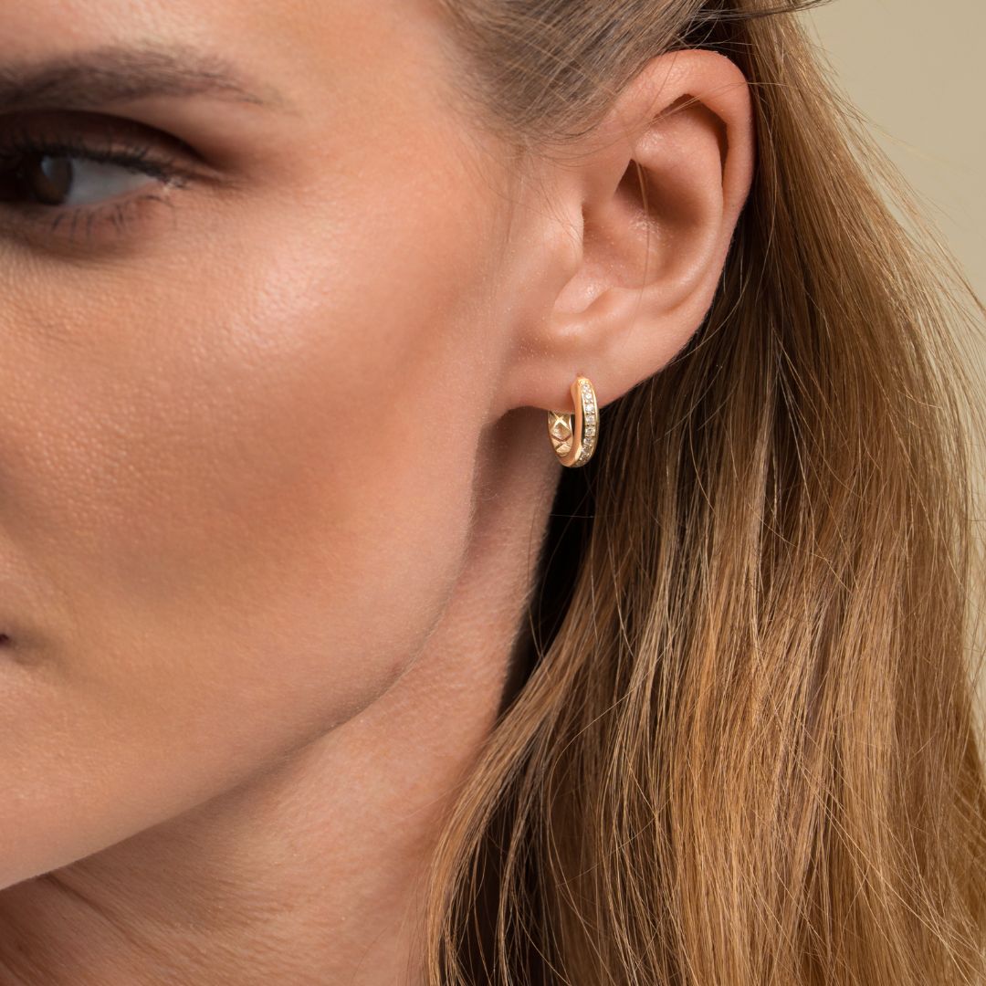 Vittoria rengaskorvakorut, 14,7 mm, keltakultaa ja zirkonit