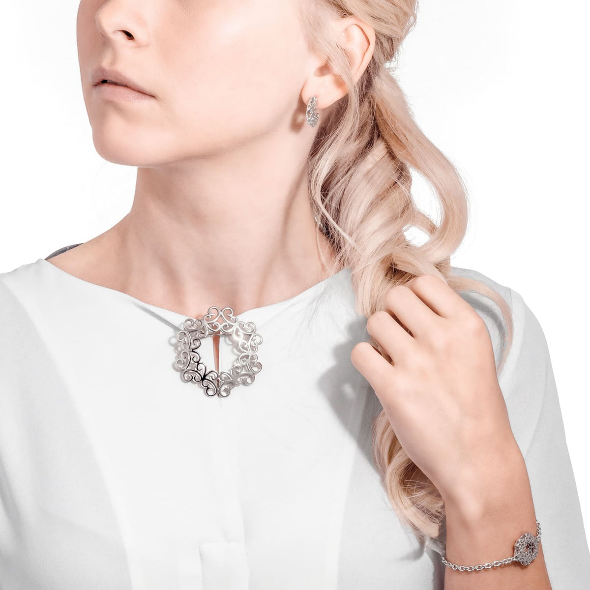 Lumoava Kaneli, hopearintaneula - Lumoava - Laatukoru