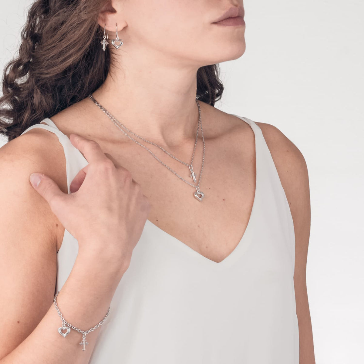 Lumoava Lumikki korvakorut, sydän ja risti - Lumoava - Laatukoru