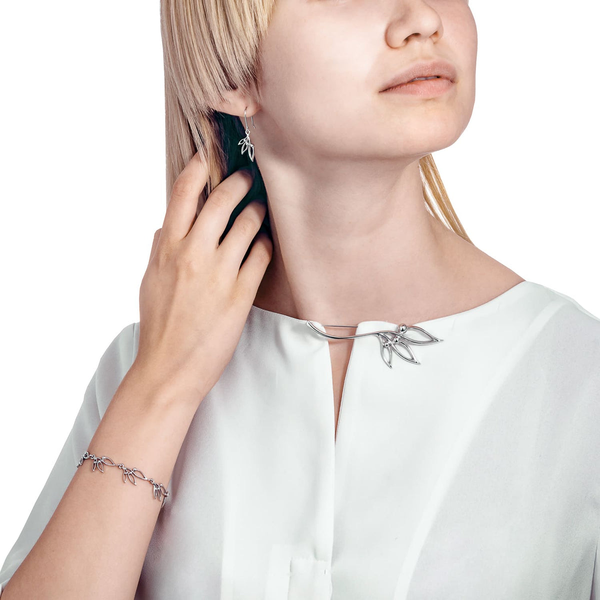 Lumoava Pihla hopearintaneula - Lumoava - Laatukoru